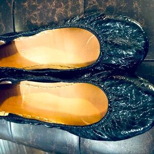 TIEKS - OBSIDIAN BLACK